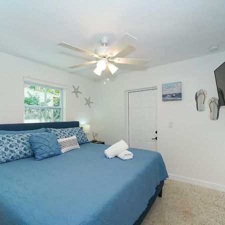 Modern, Fresh - Only 3 Miles To The Beach! Appartement Sarasota Buitenkant foto