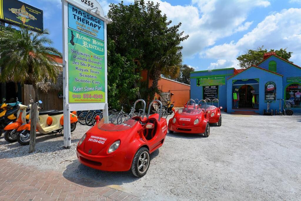 Modern, Fresh - Only 3 Miles To The Beach! Appartement Sarasota Buitenkant foto